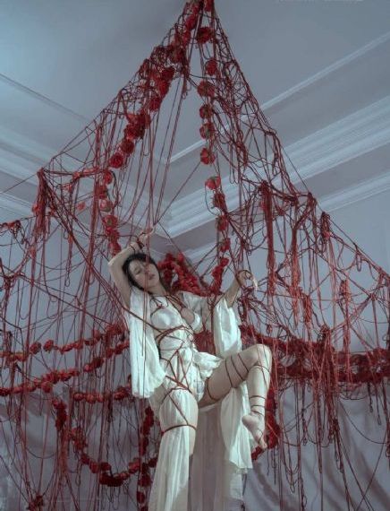当众淫辱公主h_DVD免费全集观看